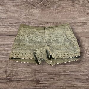 Daughters Of The Liberation Olive Green Lace Shorts Boho Pompoms Size 6